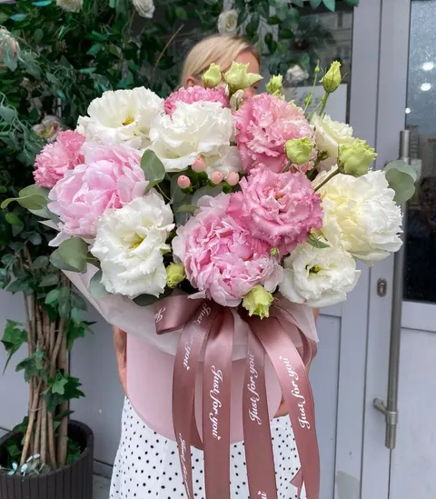 Шляпная коробка "Кружева"